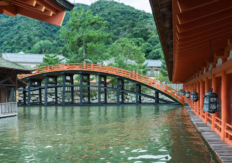 厳島神社反橋